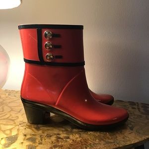 Size10 brand new Kate Spade New York rain boots! So cute, poppy red patent